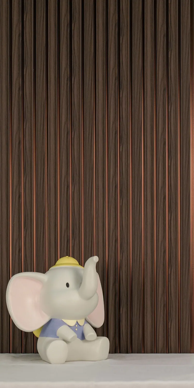 1081 — High Gloss decorative surface