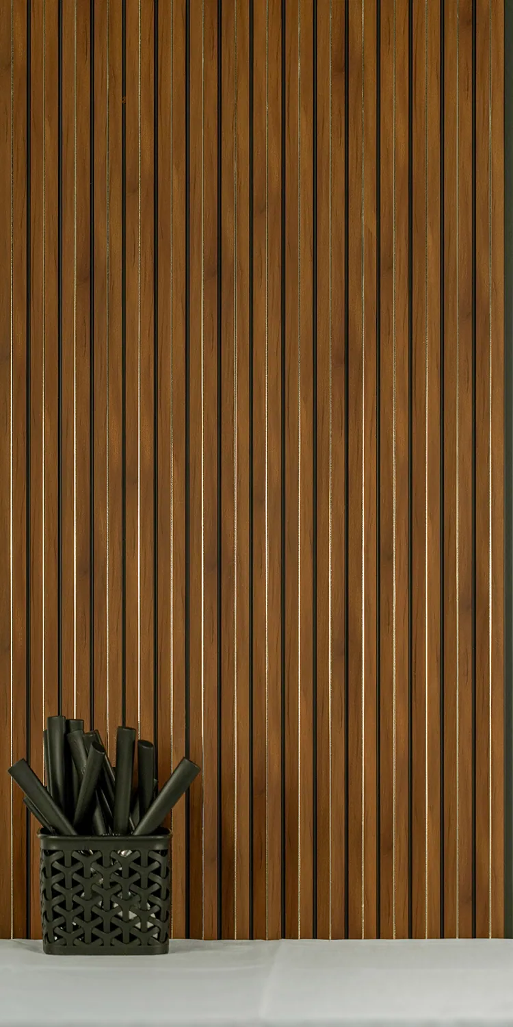 1106 — High Gloss decorative surface